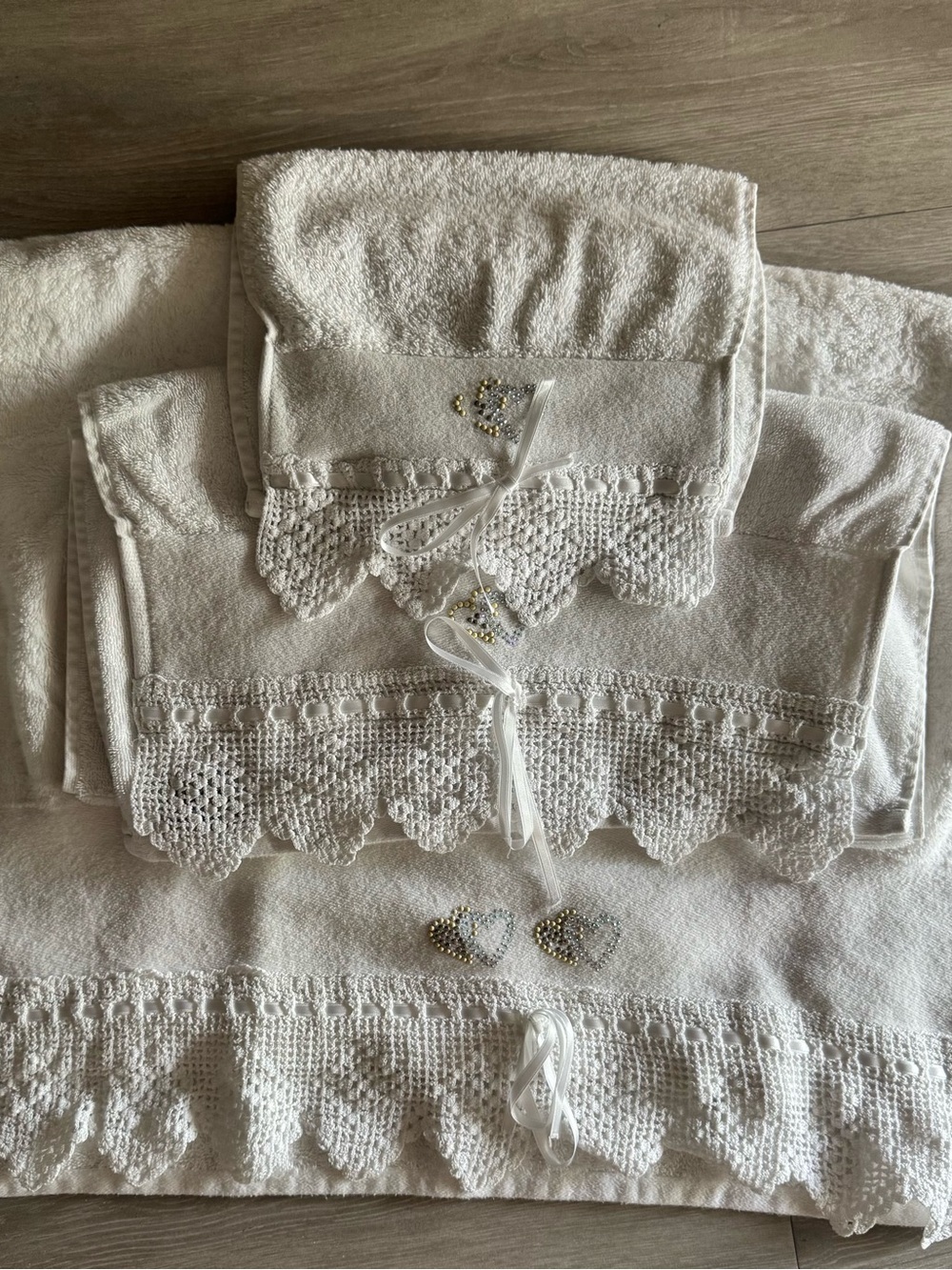 Towel set with crochet